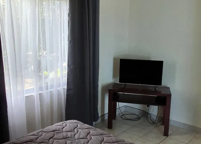 Marina Loft 212 *